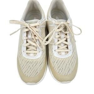 Dansko Sydney Sky Mesh Lace Up Walking Shoe in Ivory Size 38 US 7.5-8